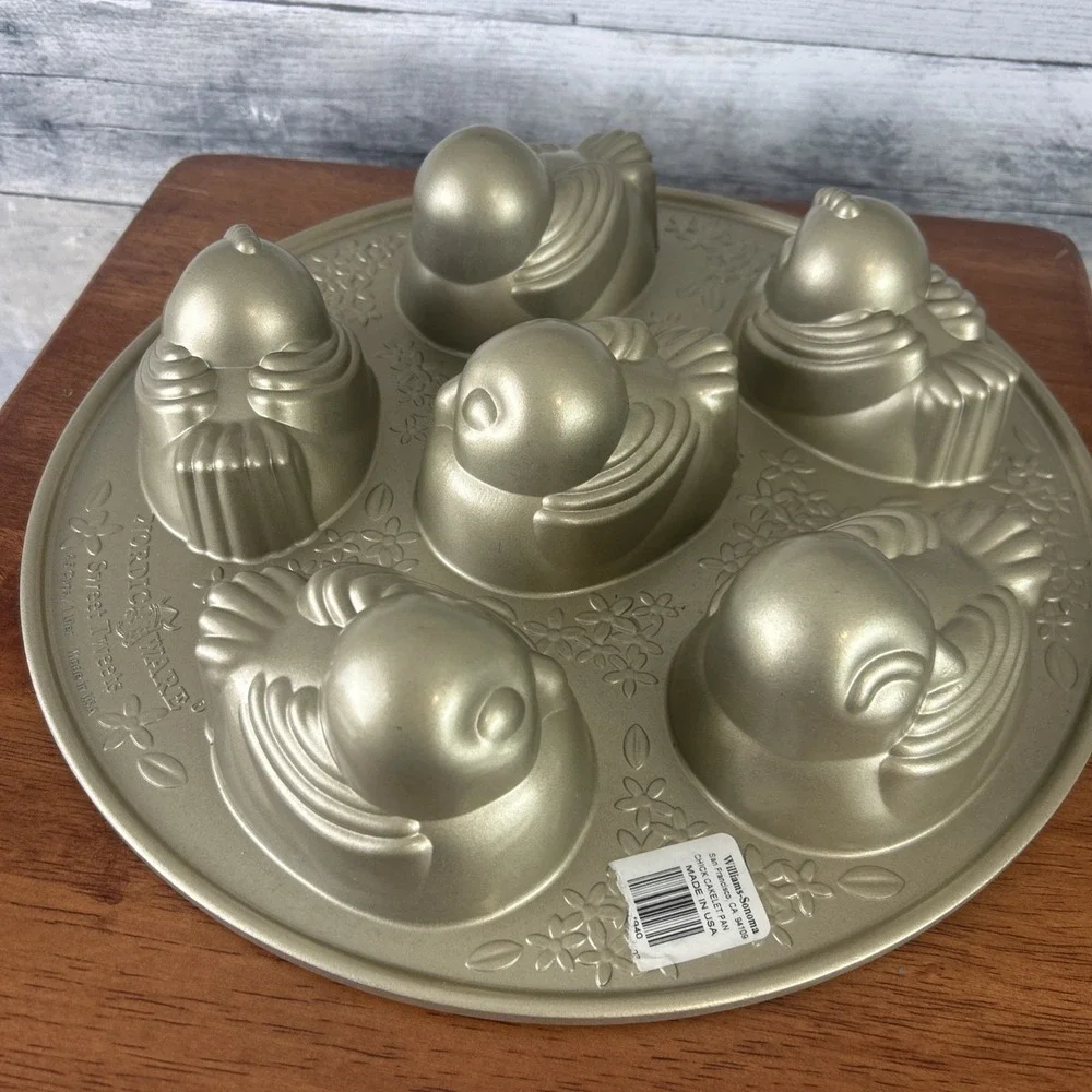 Nordic Ware SWEET TWEETS Chick Cakelet 6 Cakes Bake Bundt Cake Pan